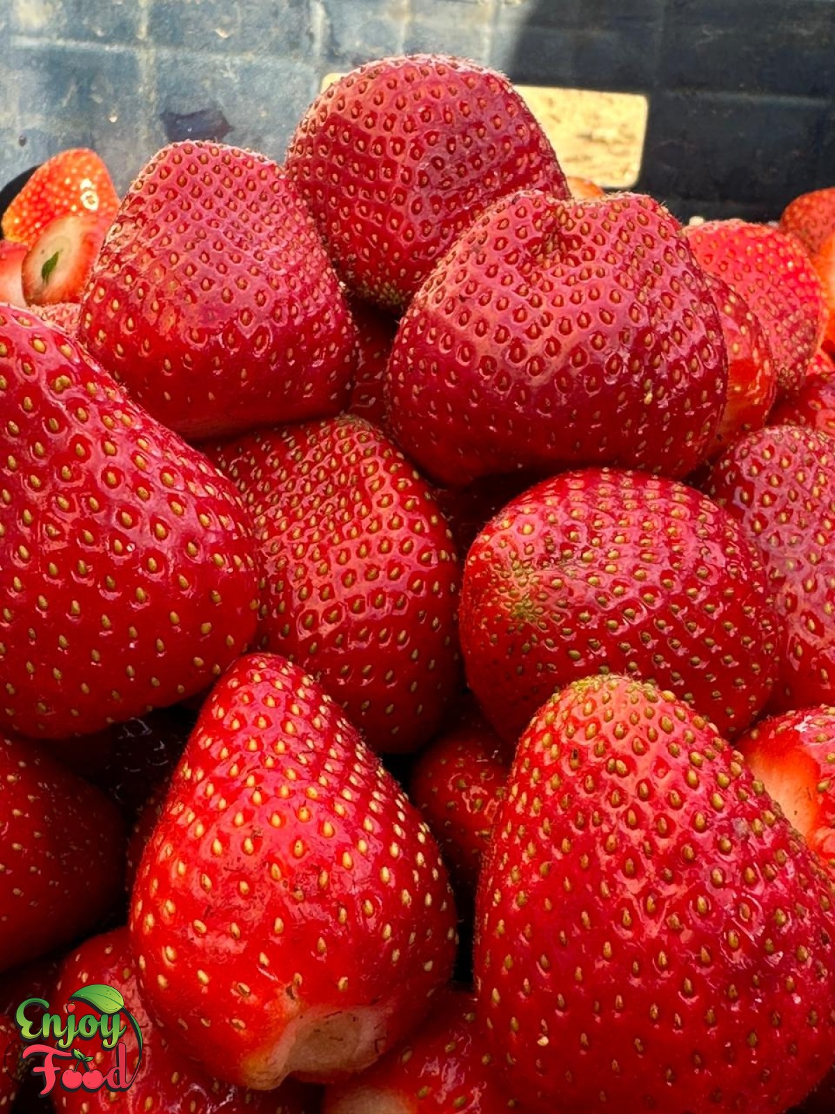 Whole Fresh Strawberry